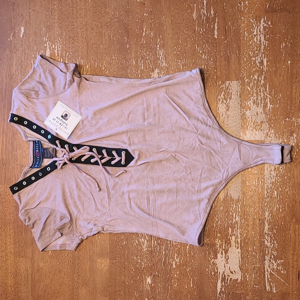 🆕️ NWT Lace-Up Bodysuit